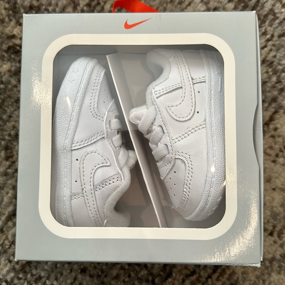 NWT! Baby Nike Force 1 Crib Size 2C